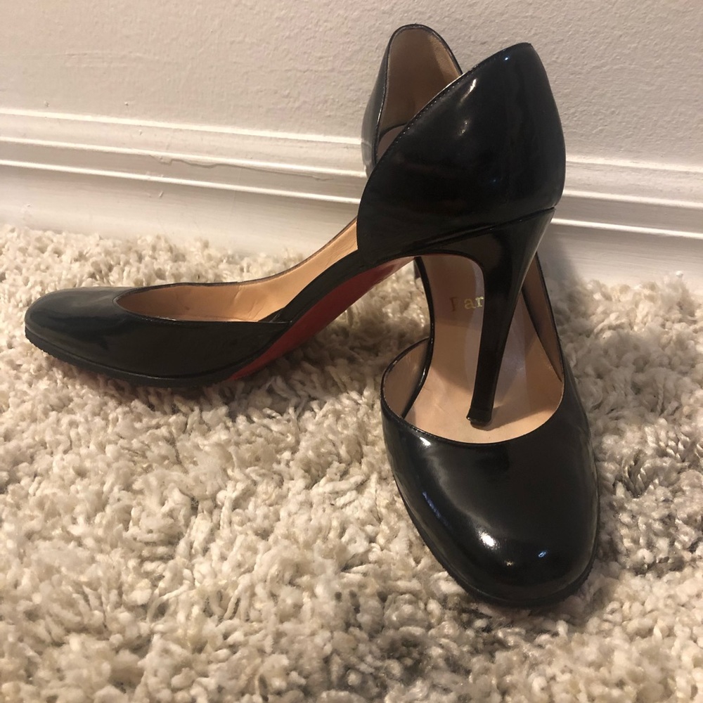 Black patent d’orsay Louboutin (85mm)